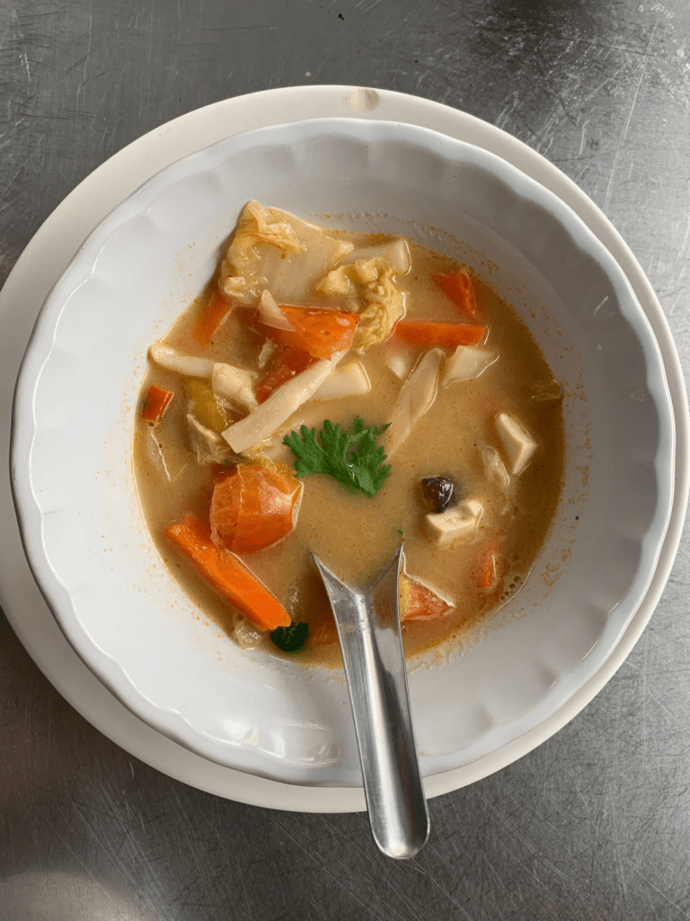 tom yam soup 